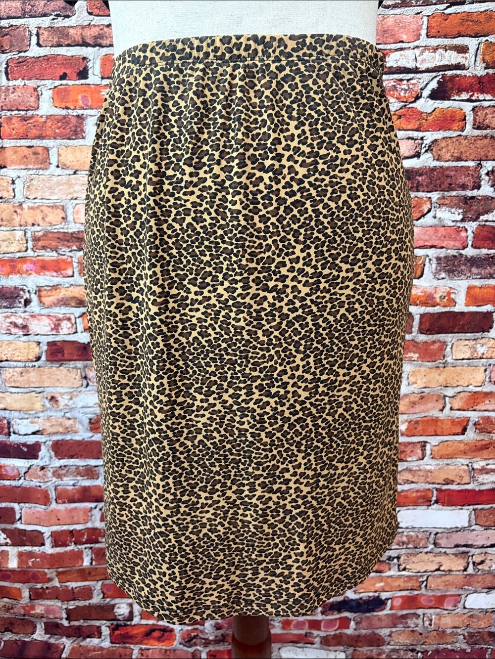 Apostrophe Leopard Print Midi Skirt - Tan & Black Size Medium